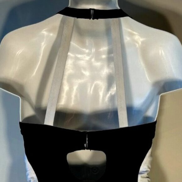 Lane Bryant LIVI Active NWOT SZ 16 Black & White Tummy Control Swimsuit Vacation - Picture 4 of 8